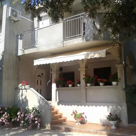 Gaga Apartament *